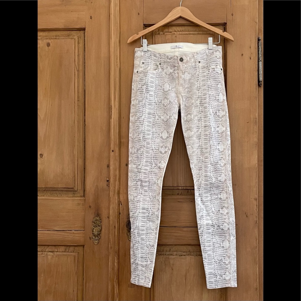 7 Reptile Jeans